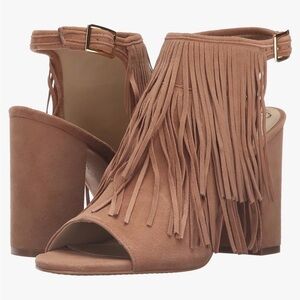 Vince Camuto tan suede fringe dress sandal | 9.5